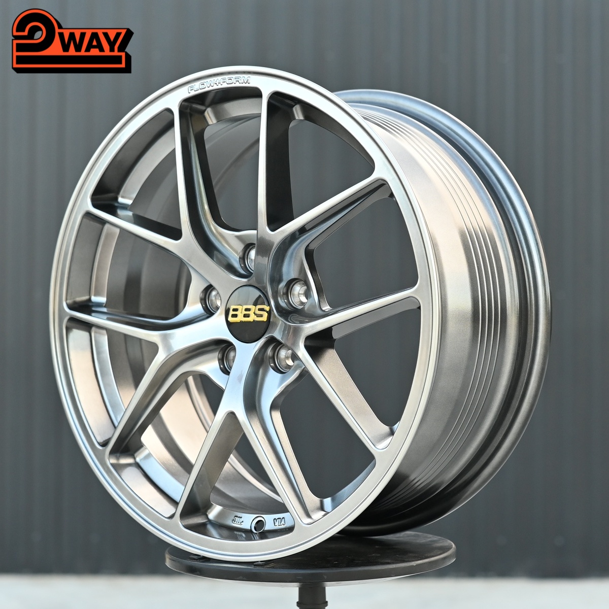 R17 BBS CI-R Стиль 7.5J ET38 5*108 Темный хром