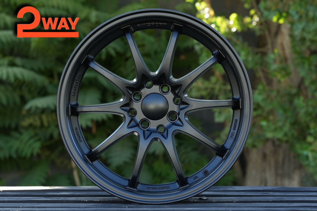 R17 Volk Racing CE28 Стиль 7.5J ET35 4*100/114.3 Черный